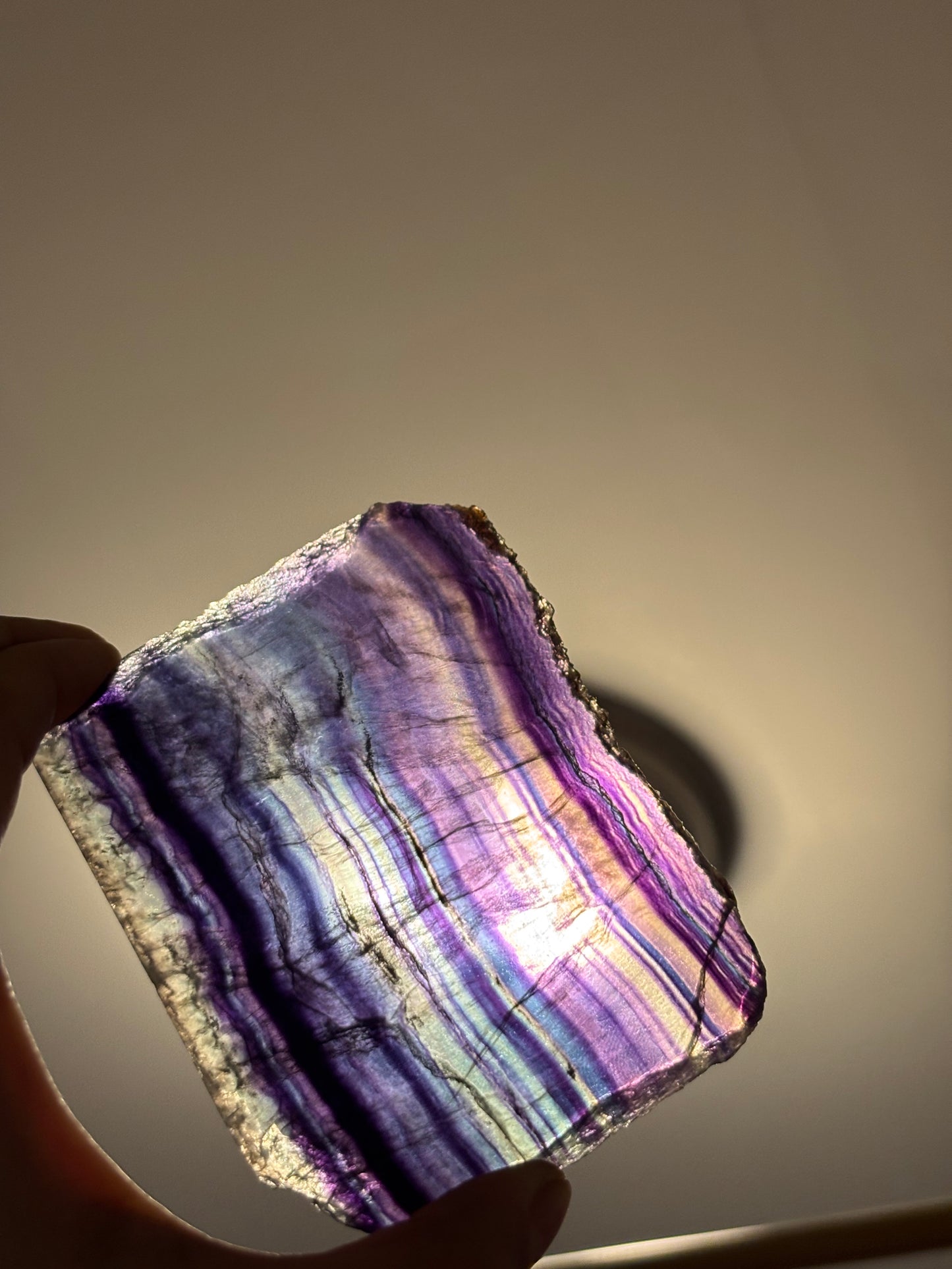 Fluorite slabs energetic charging plates