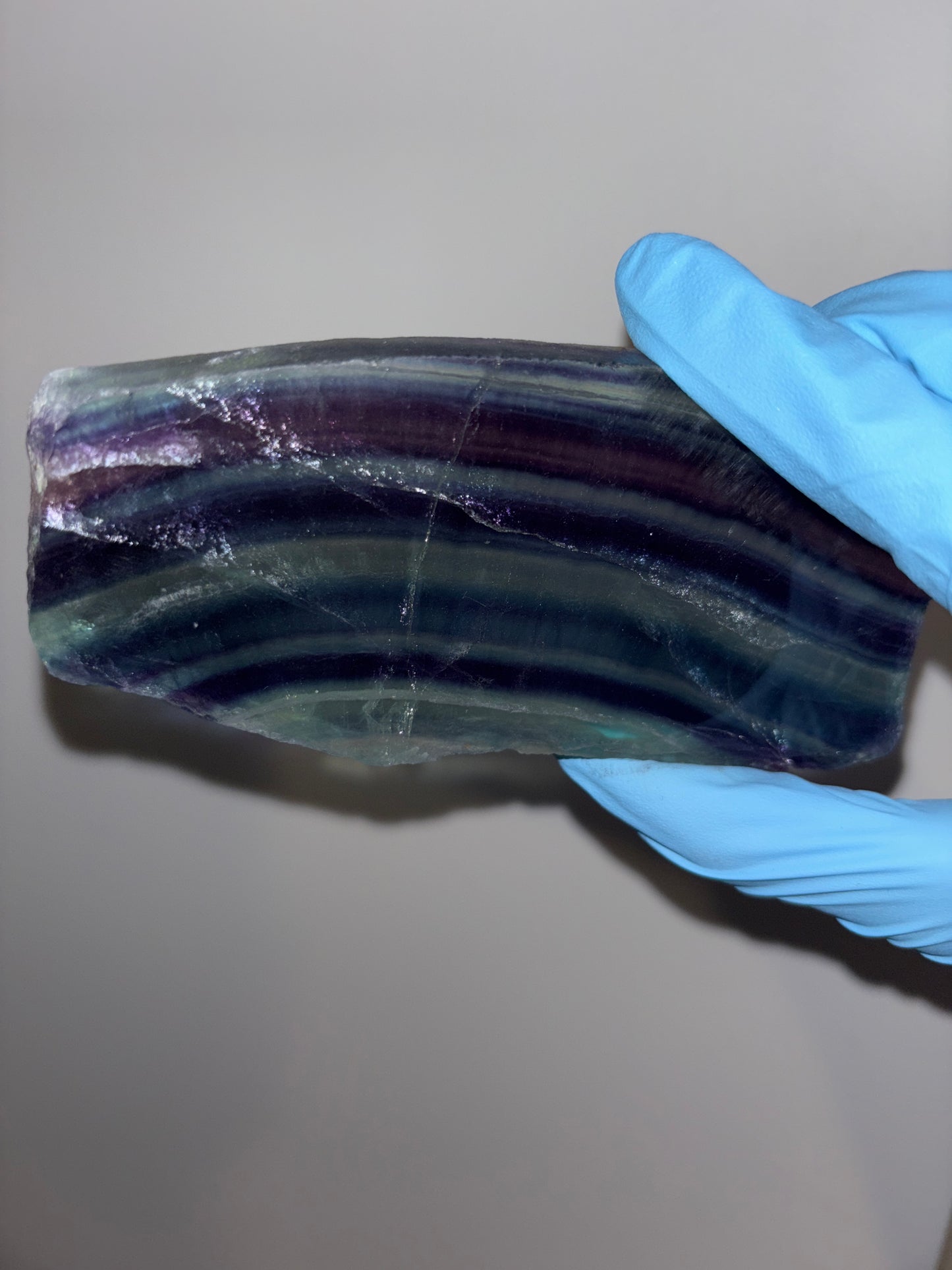 Fluorite slabs energetic charging plates
