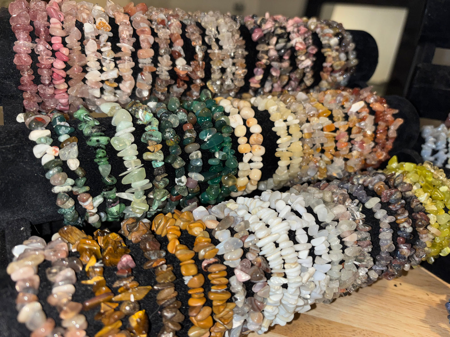 Crystal Chip/Round bracelets random pick