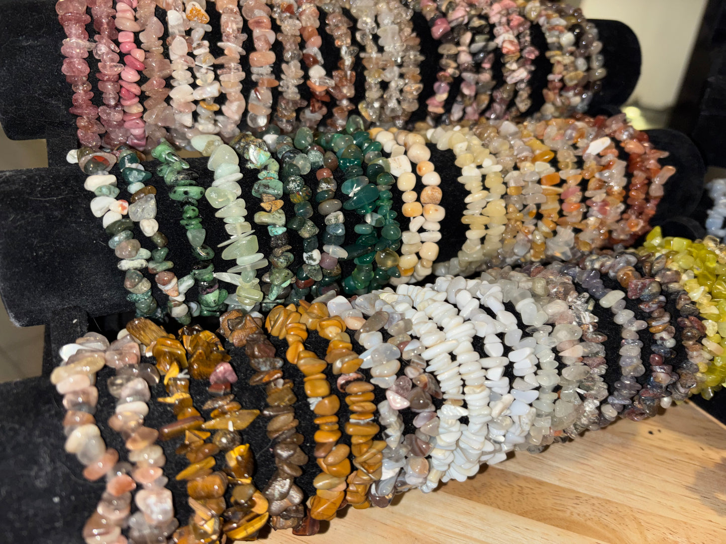Crystal Chip/Round bracelets random pick
