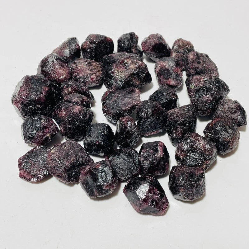 Red Garnet Raw Form